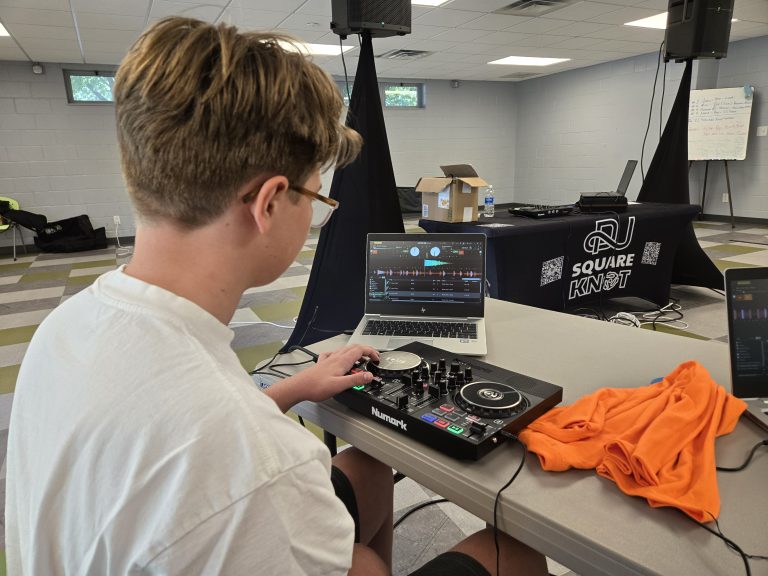 SquareKnotKids-DJ-Camp-Teens-2025 (103)