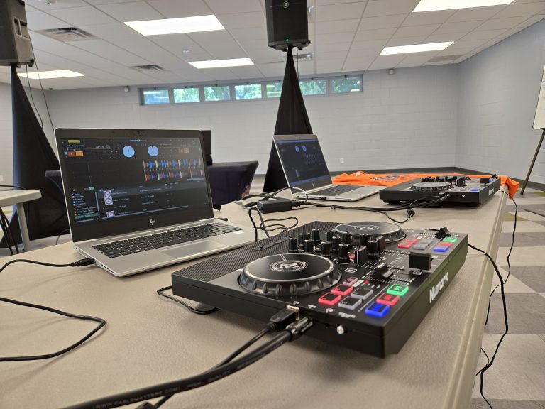 SquareKnotKids-DJ-Camp-Teens-2025 (131)