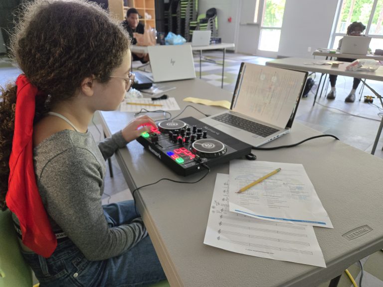 SquareKnotKids-DJ-Camp-Teens-2025 (29)