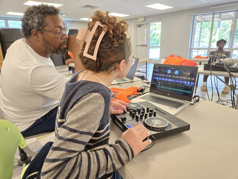SquareKnotKids-DJ-Camp-Teens-2025 (85)